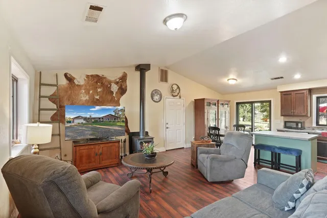 $449,000 | 7505 Baldwin Street, Valley Springs, CA 95252