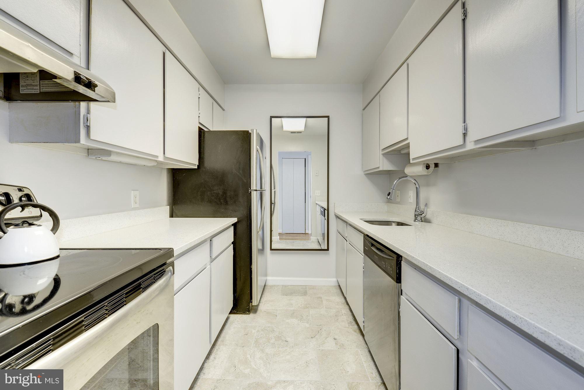 1763 Columbia Road Northwest, Unit 508 Washington, DC 20009 - Photo 3 of 19 Kitchen (2 of 3)