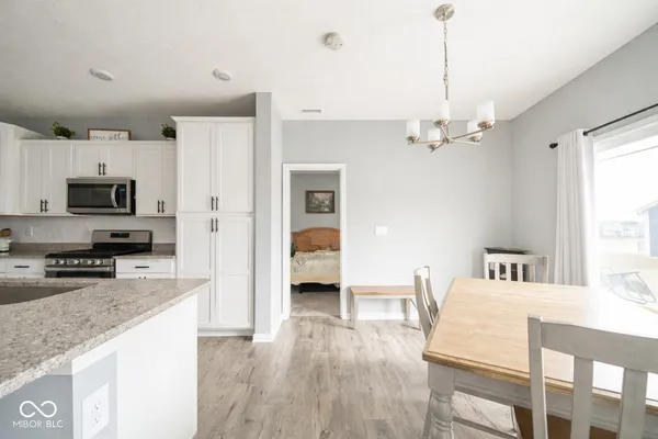 $399,900 | 305 Waterford Lane, Pendleton, IN 46064