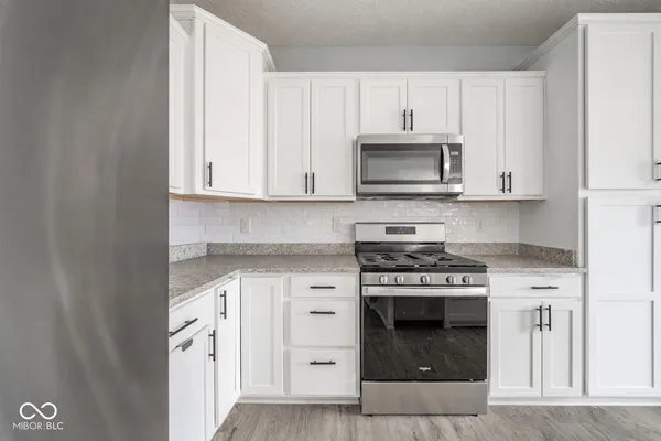 $399,900 | 305 Waterford Lane, Pendleton, IN 46064