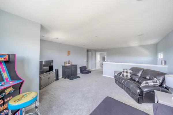 $399,900 | 305 Waterford Lane, Pendleton, IN 46064