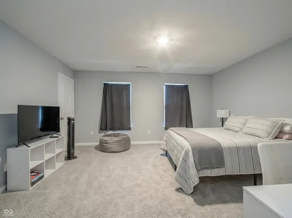 $399,900 | 305 Waterford Lane, Pendleton, IN 46064