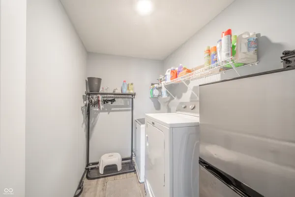 $399,900 | 305 Waterford Lane, Pendleton, IN 46064