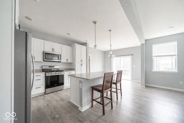 $399,900 | 305 Waterford Lane, Pendleton, IN 46064