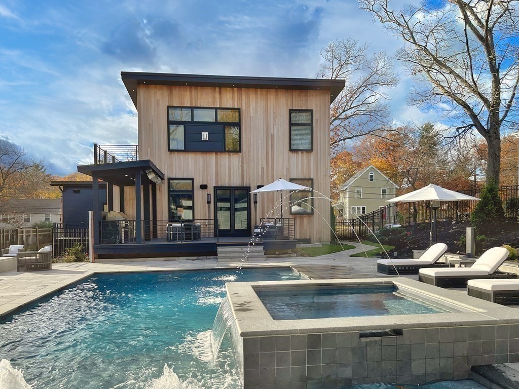 12 Bancroft Street Needham, MA 02492 - Photo 30 of 41