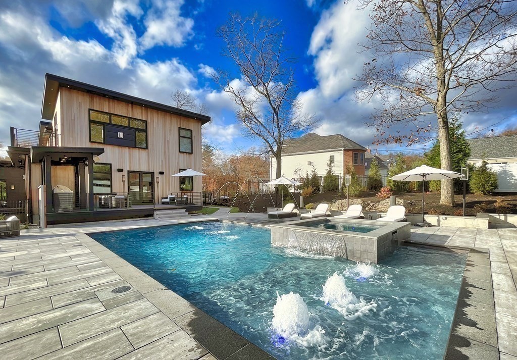 12 Bancroft Street Needham, MA 02492 - Photo 34 of 41