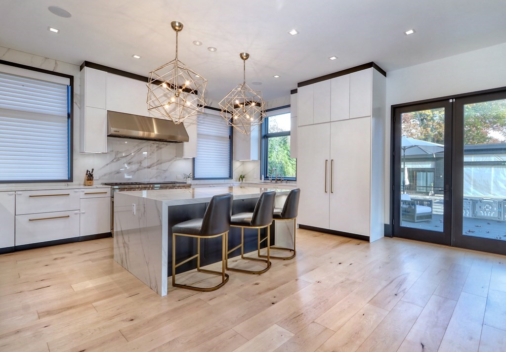 12 Bancroft Street Needham, MA 02492 - Photo 9 of 41