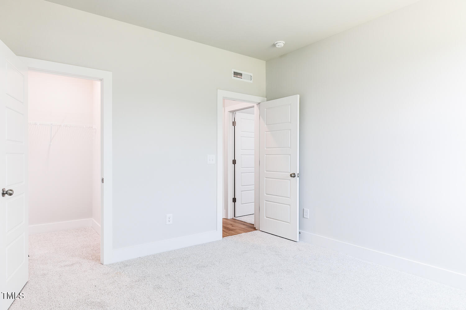 207 Golfview Avenue Four Oaks, NC 27524 - Photo 32 of 37 a view of an empty room
