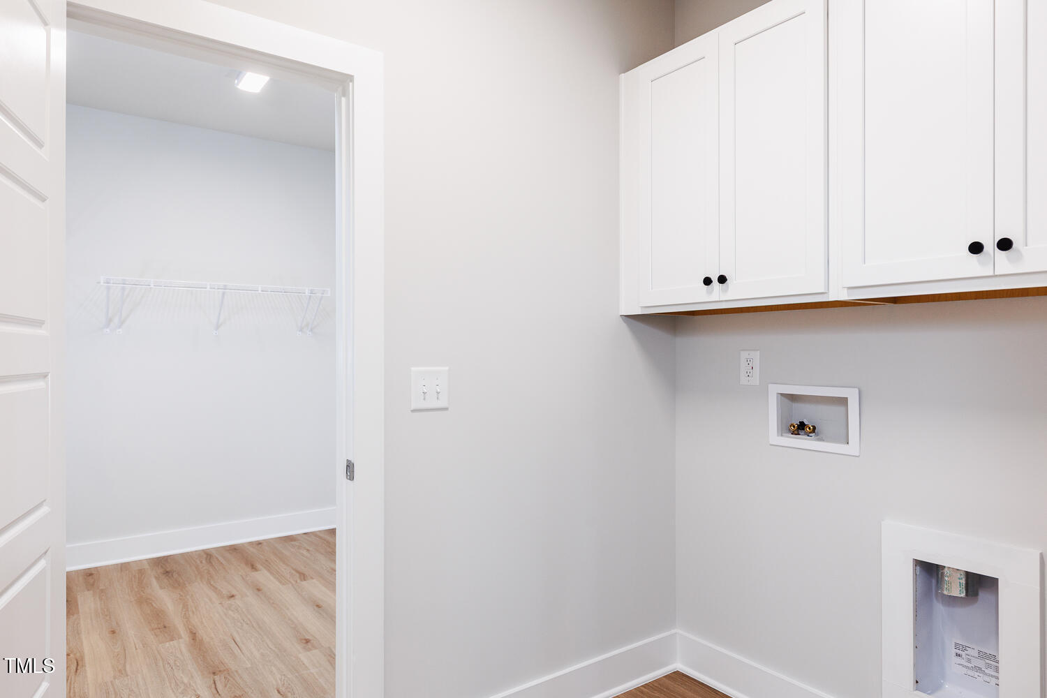 207 Golfview Avenue Four Oaks, NC 27524 - Photo 6 of 37 a view of an empty room