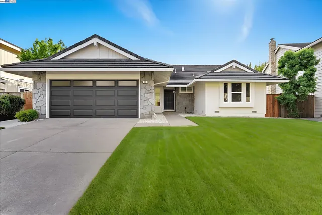 $1,198,888 | 11 Paddock Court, Pleasant Hill, CA 94523