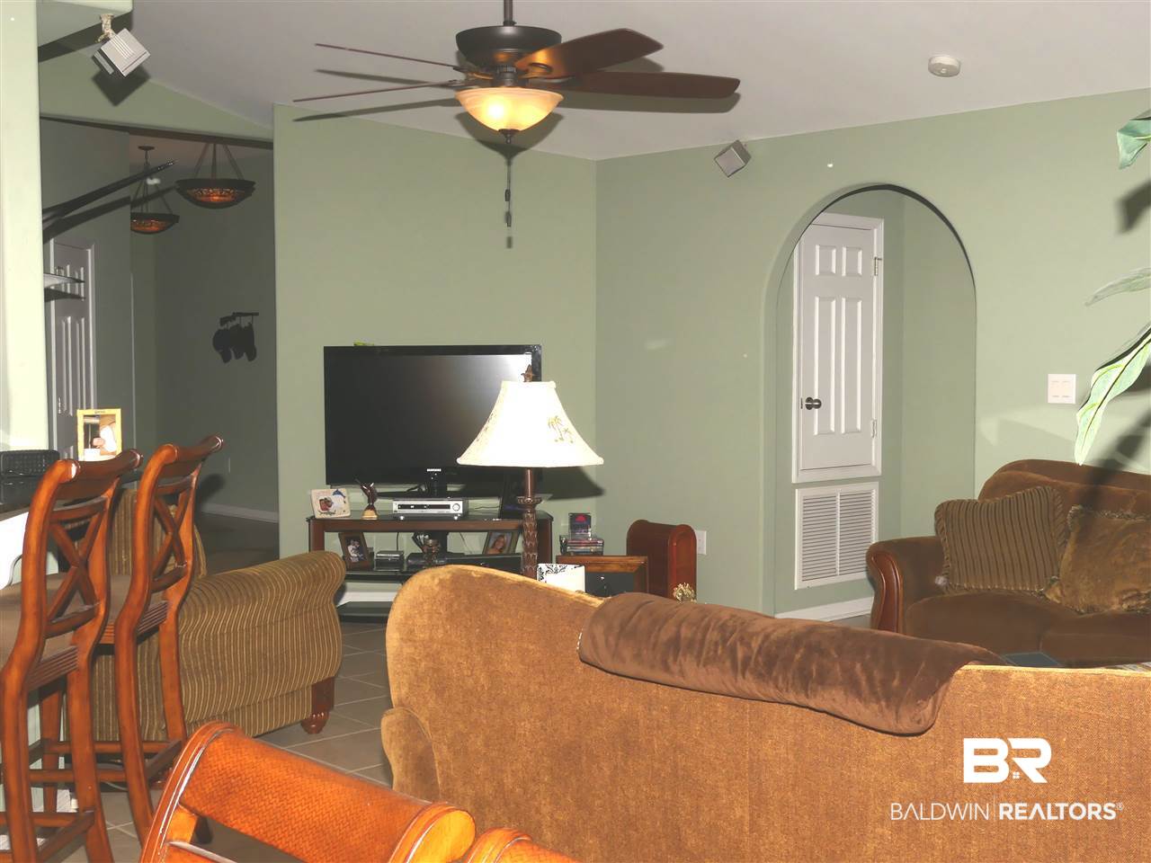 7117 Raintree Lane Gulf Shores, AL 36542 - Photo 4 of 23 Living Area