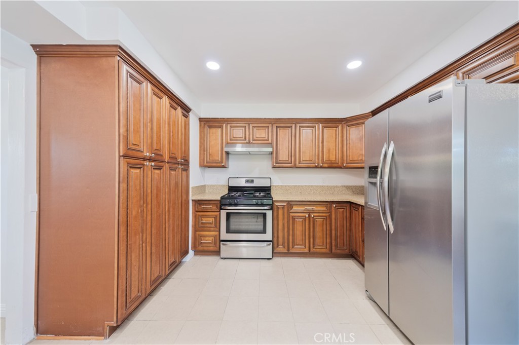325 West Ramona Road Alhambra, CA 91803 - Photo 12 of 60