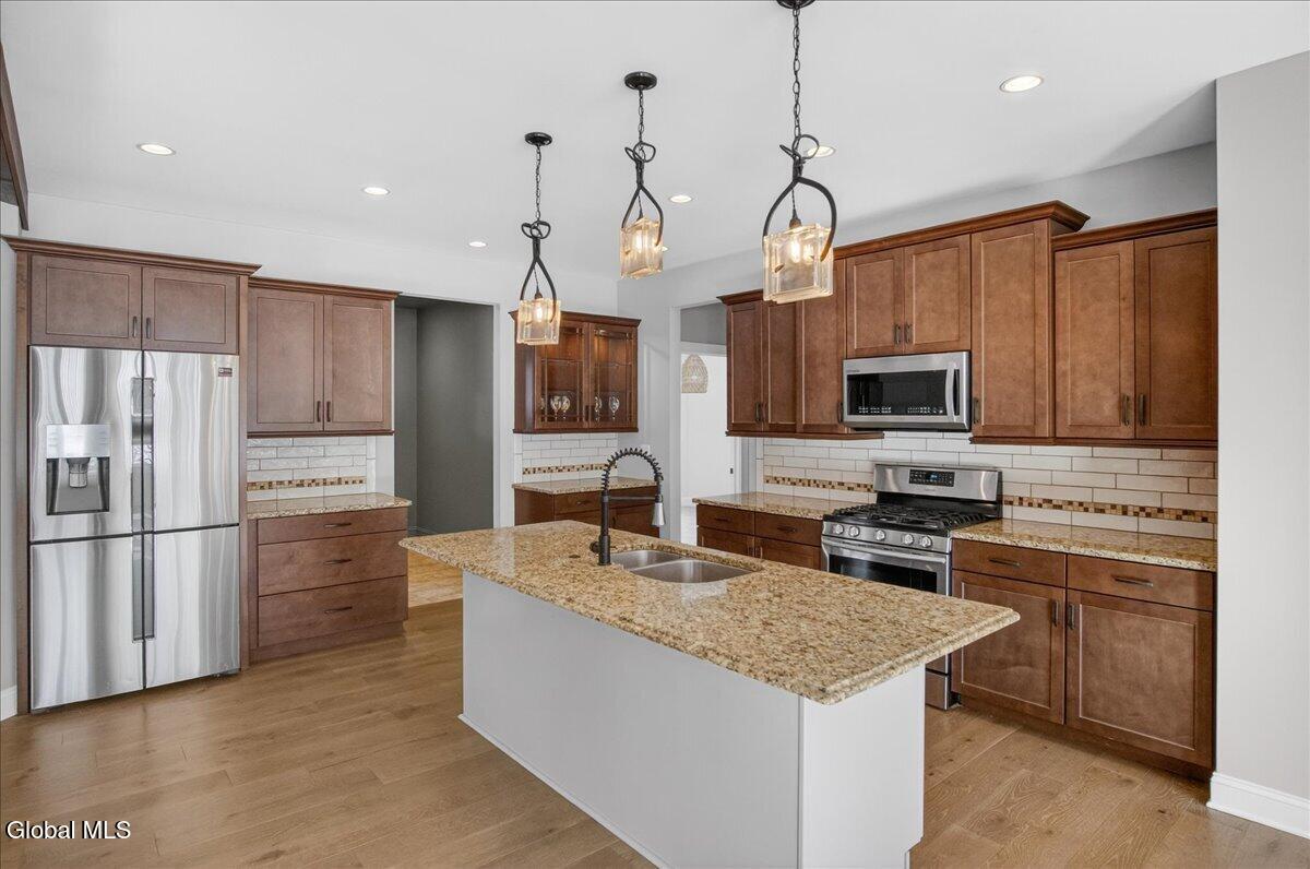 19 Berkeley Way Wilton, NY 12866 - Photo 13 of 42 22-19 BERKLEY-29