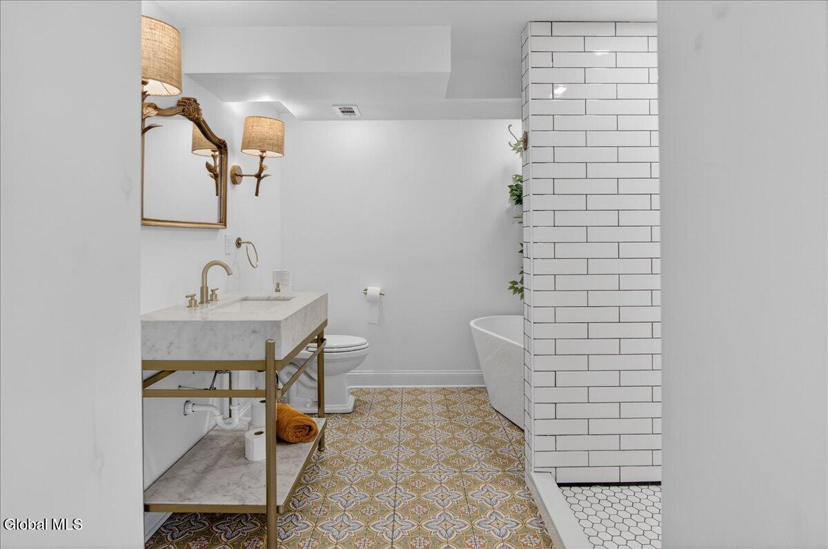 19 Berkeley Way Wilton, NY 12866 - Photo 33 of 42 54-19 BERKLEY-58