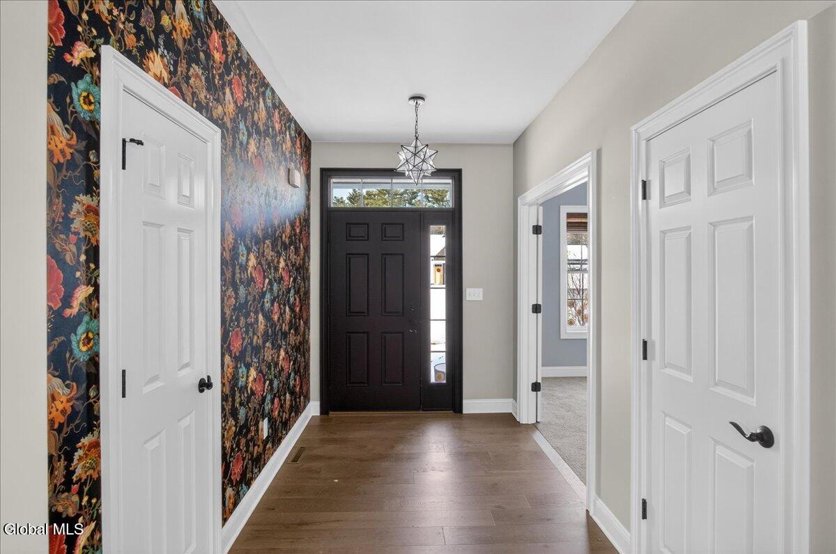 19 Berkeley Way Wilton, NY 12866 - Photo 7 of 42 09-19 BERKLEY-17