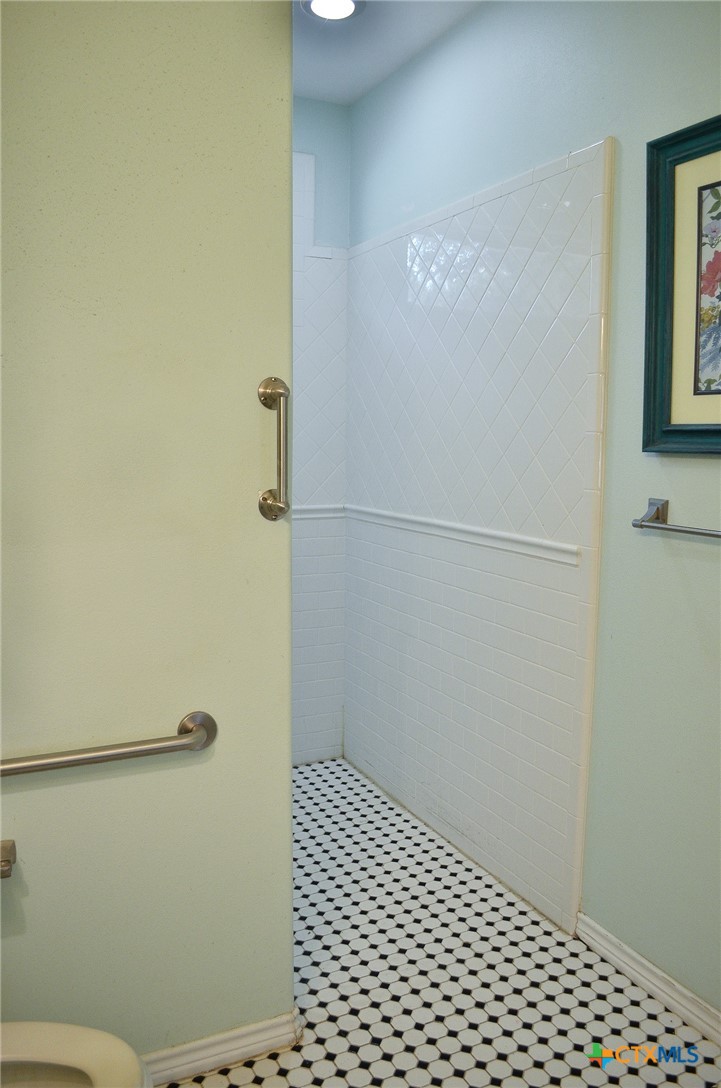 91 Pura Vida Road Inez, TX 77968 - Photo 32 of 36 Gallery Image 32