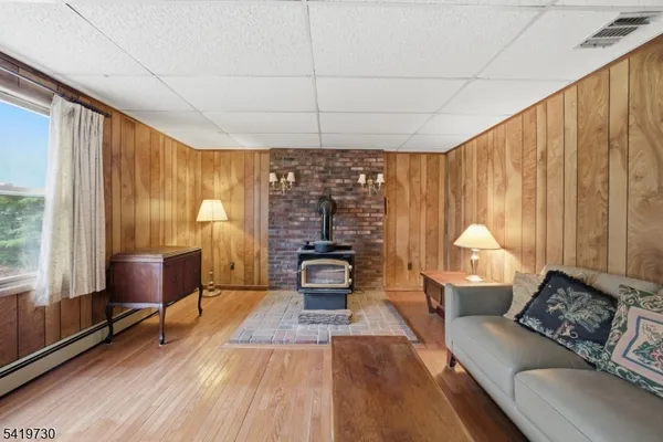 $700,000 | 21 Landing Trail, Denville, NJ 07834