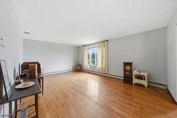 $700,000 | 21 Landing Trail, Denville, NJ 07834