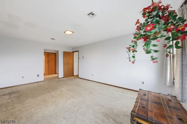 $700,000 | 21 Landing Trail, Denville, NJ 07834