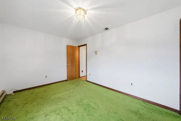 $700,000 | 21 Landing Trail, Denville, NJ 07834