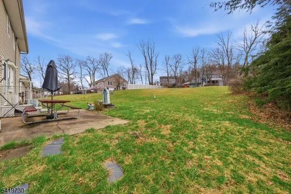 $700,000 | 21 Landing Trail, Denville, NJ 07834
