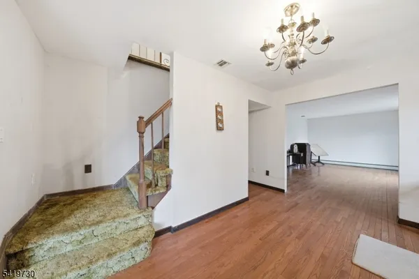 $700,000 | 21 Landing Trail, Denville, NJ 07834