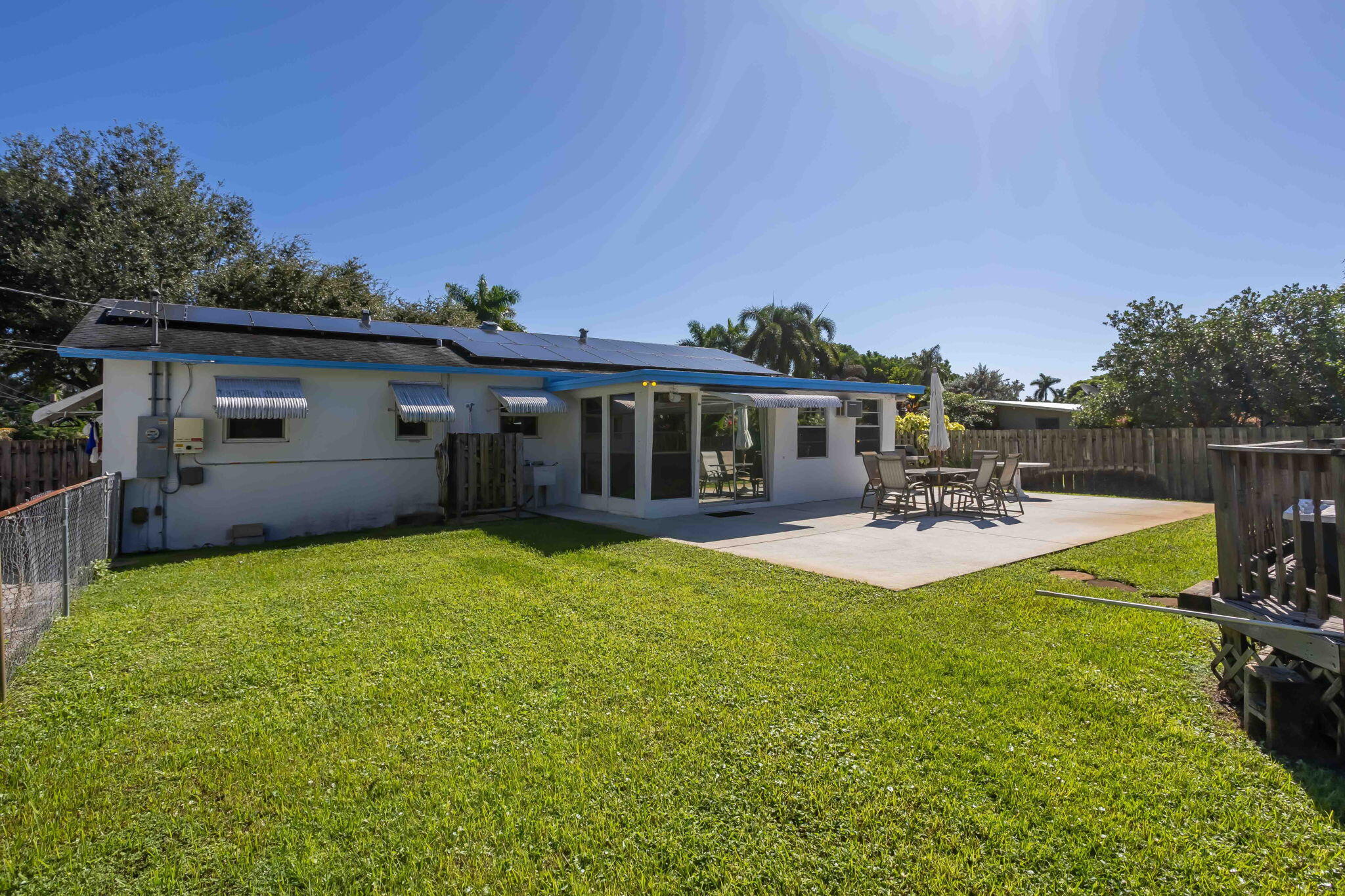 32 Dayton Road Lake Worth, FL 33467 - Photo 10 of 38 11-web-or-mls-0E2A6514-HDR