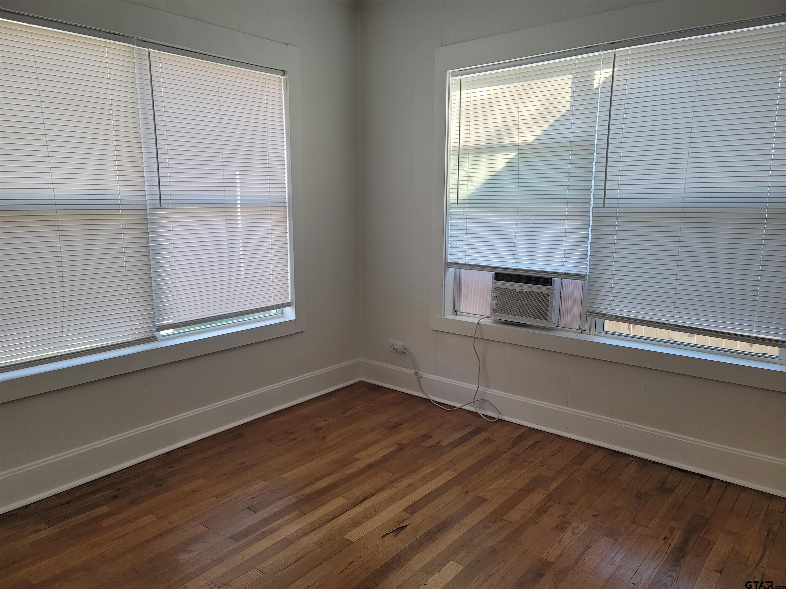 1320 West Oakwood Street Tyler, TX 75702 - Photo 11 of 15