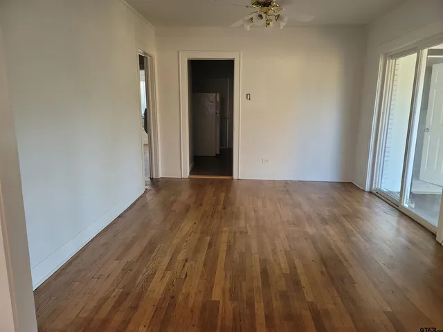 $1,350 | 1320 West Oakwood Street, Tyler, TX 75702