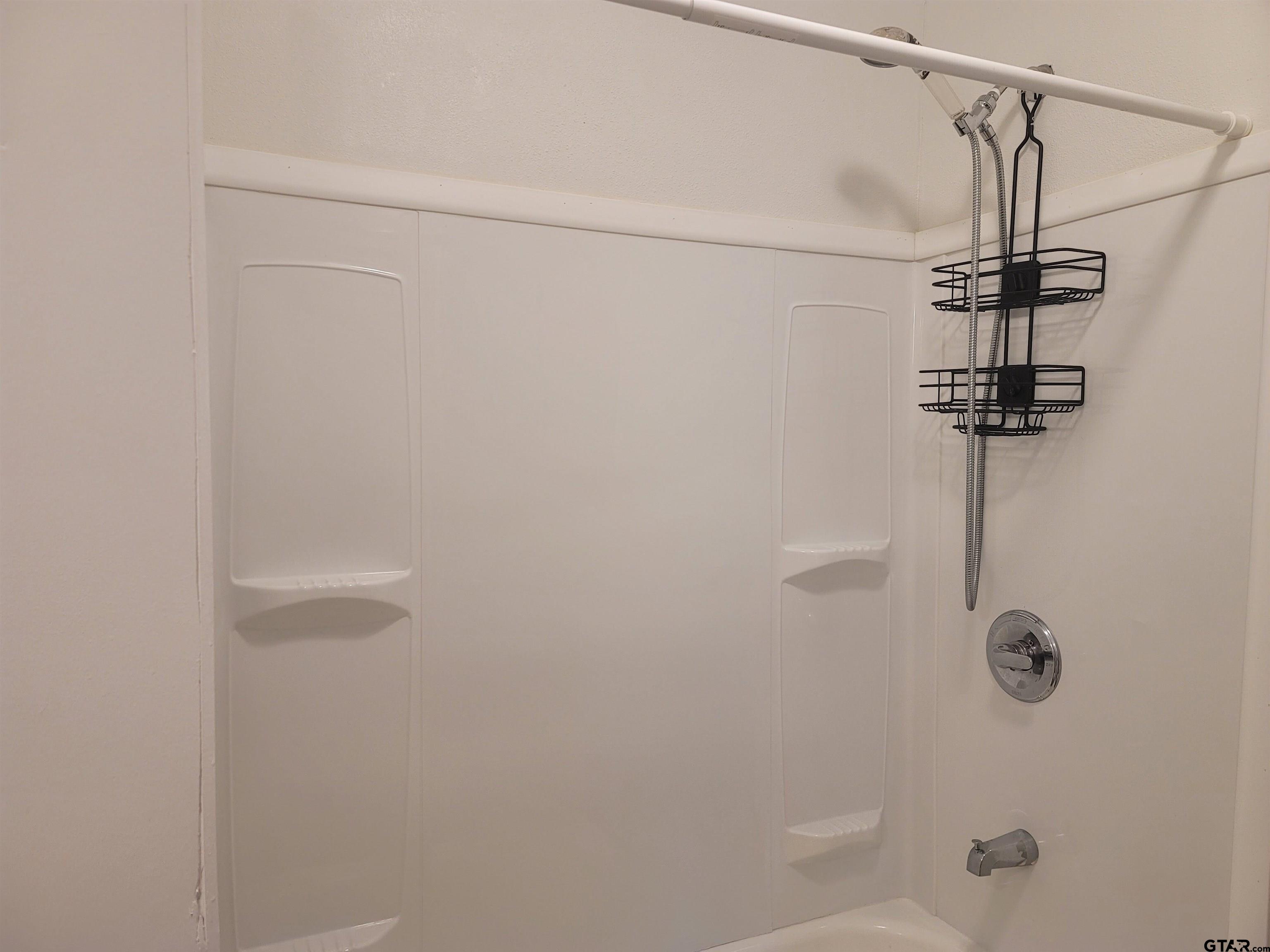 1320 West Oakwood Street Tyler, TX 75702 - Photo 10 of 15