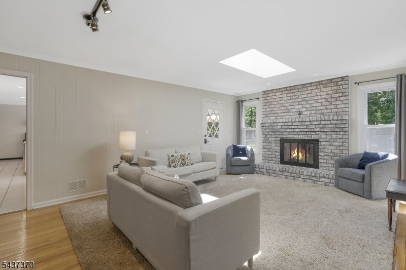9 Grouse Road Warren, NJ 07059 - Photo 7 of 43