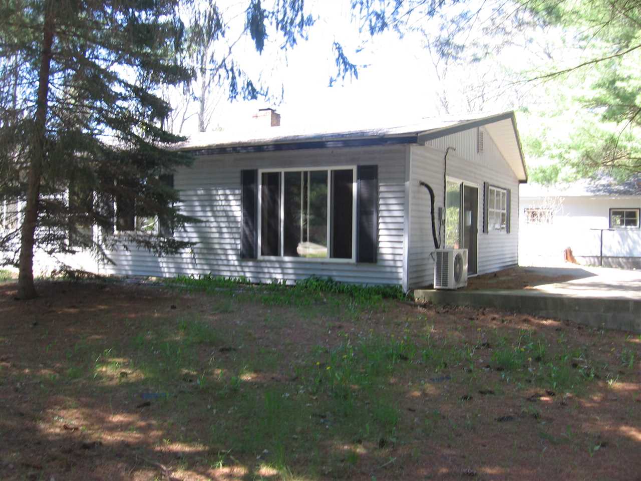 2152 Sanderson Road Prescott, MI 48756 - Photo 2 of 18 1816939-1.JPG