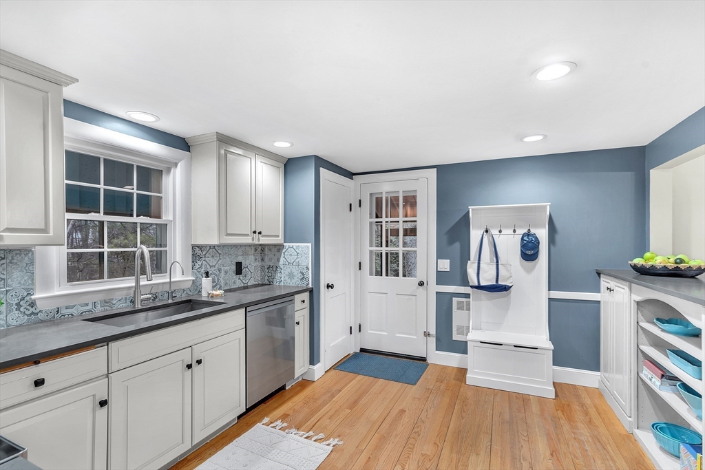 50 Seminole Road Acton, MA 01720 - Photo 7 of 41 Gallery Image 7