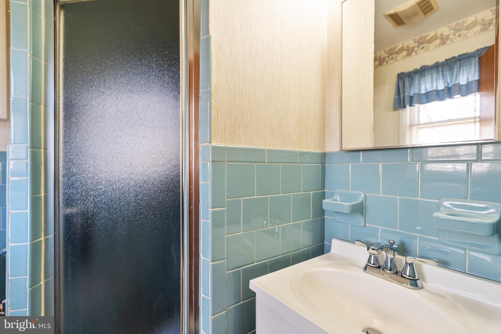4914 Pole Road Alexandria, VA 22309 - Photo 22 of 34 Master Bath
