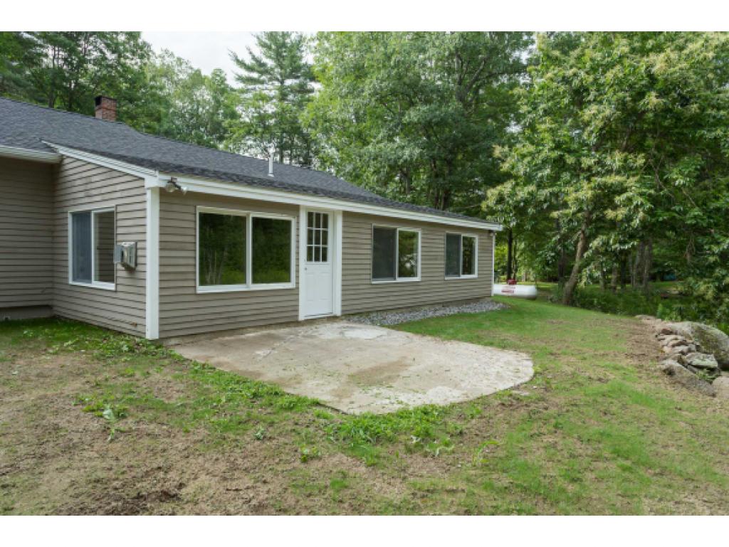 84 Grant Road Newmarket, NH 03857 - Photo 3 of 31 Gallery Image 3