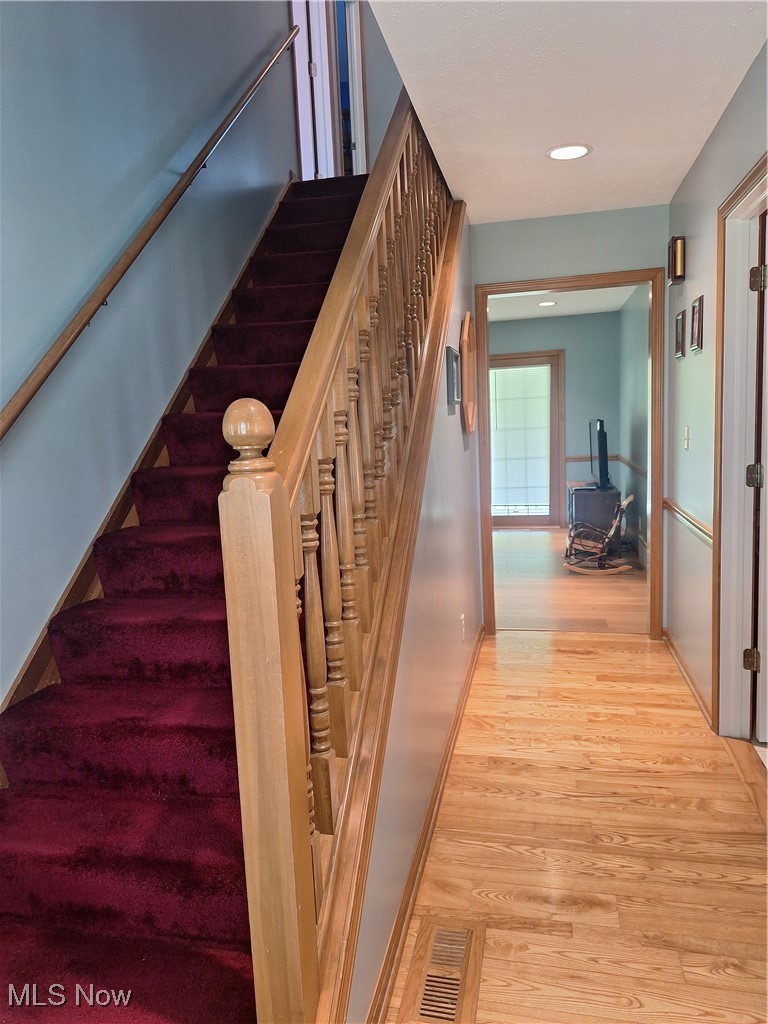 16604 Old State Road Middlefield, OH 44062 - Photo 5 of 48 Beautiful hardwood floors in Entry and dining room