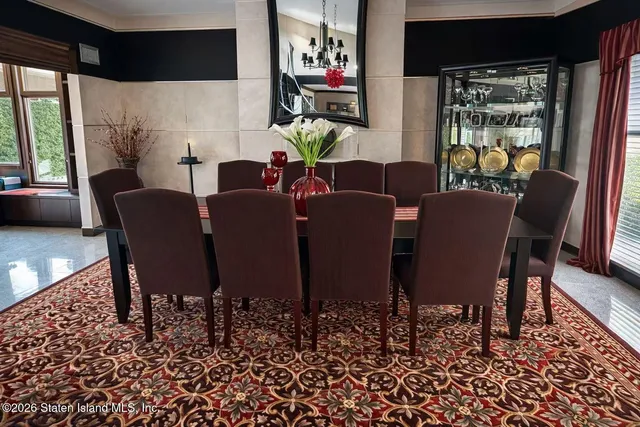 $1,860,000 | 70 Woodvale Loop | Prince's Bay