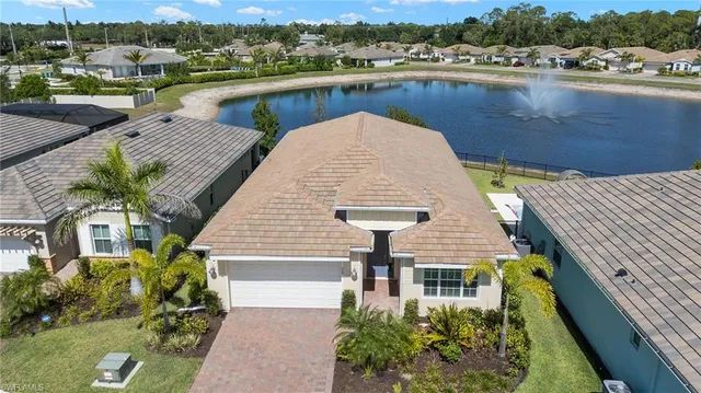 $750,000 | 309 Spiaggio Court, Naples, FL 34114