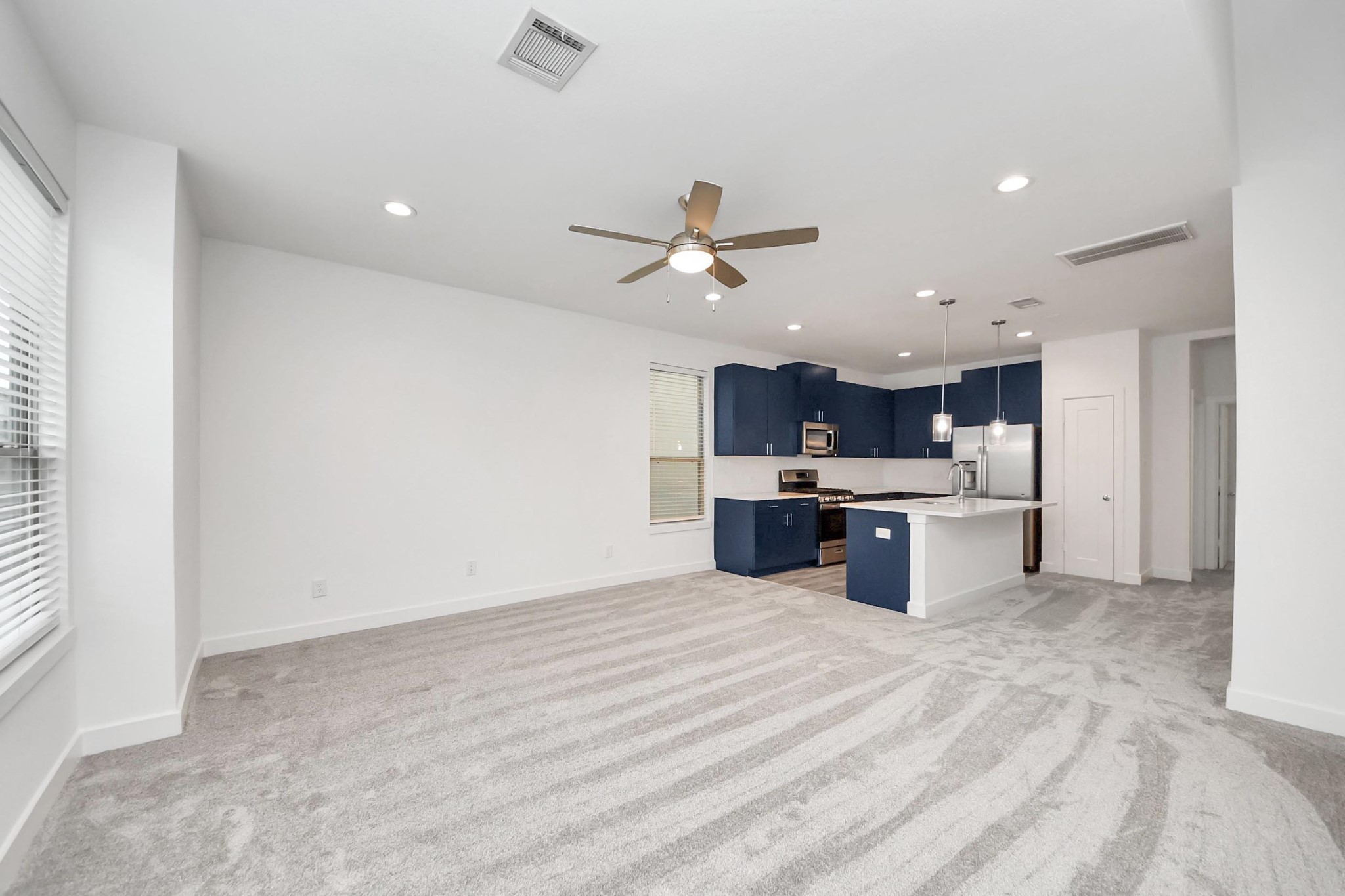 18527 Centro Row Conroe, TX 77385 - Photo 22 of 44