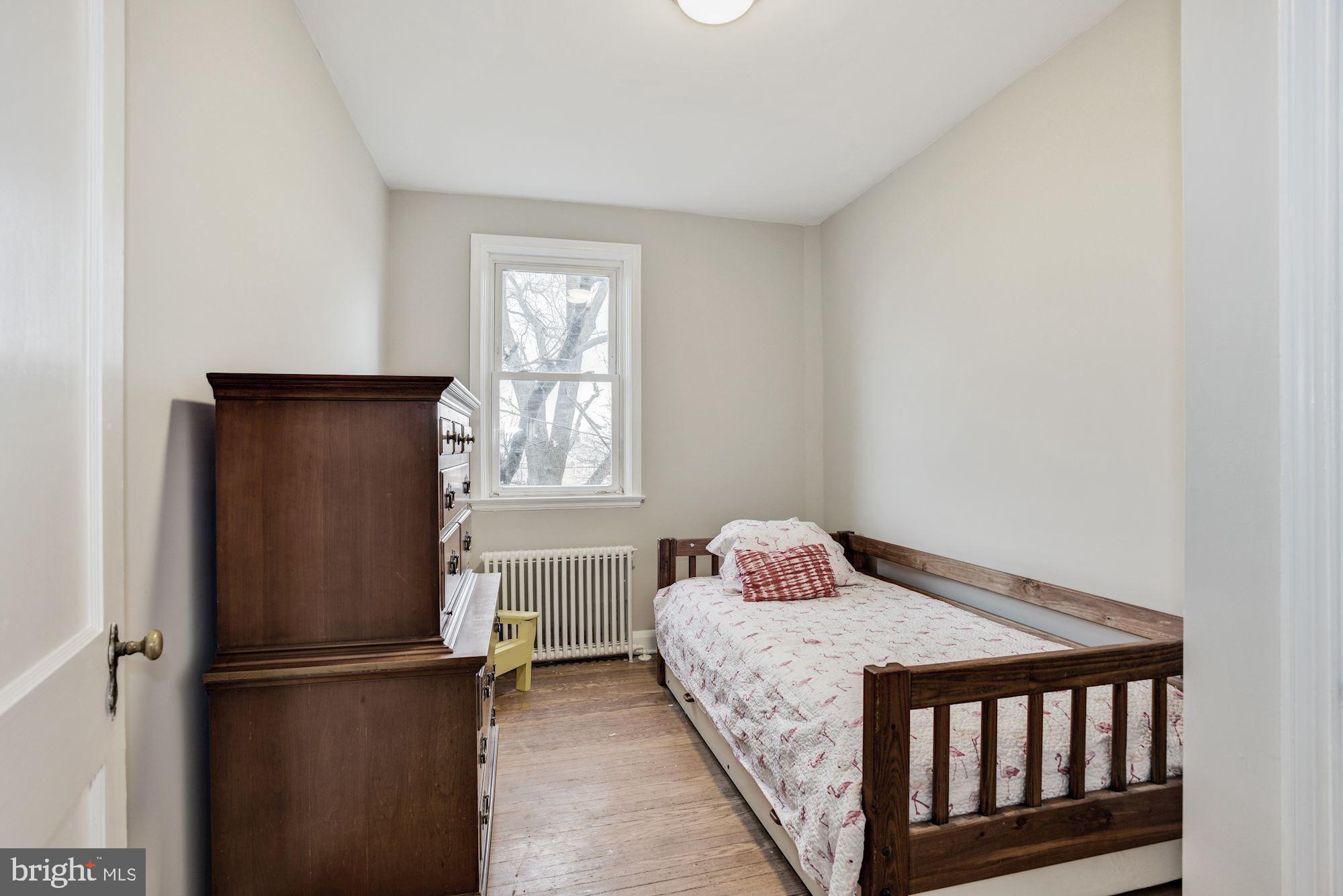 835 Braeside Road Baltimore, MD 21229 - Photo 14 of 25 Bedroom
