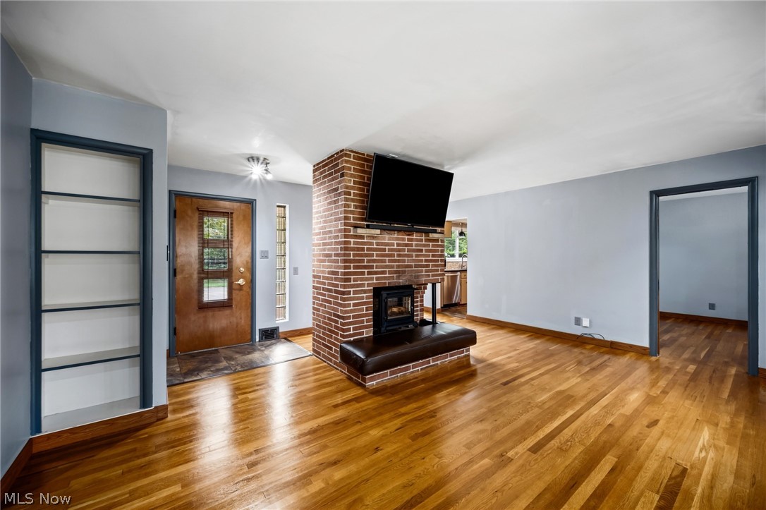 1287 Garman Road Akron, OH 44313 - Photo 4 of 29 Spacious living area, with the most amazing natural light!
