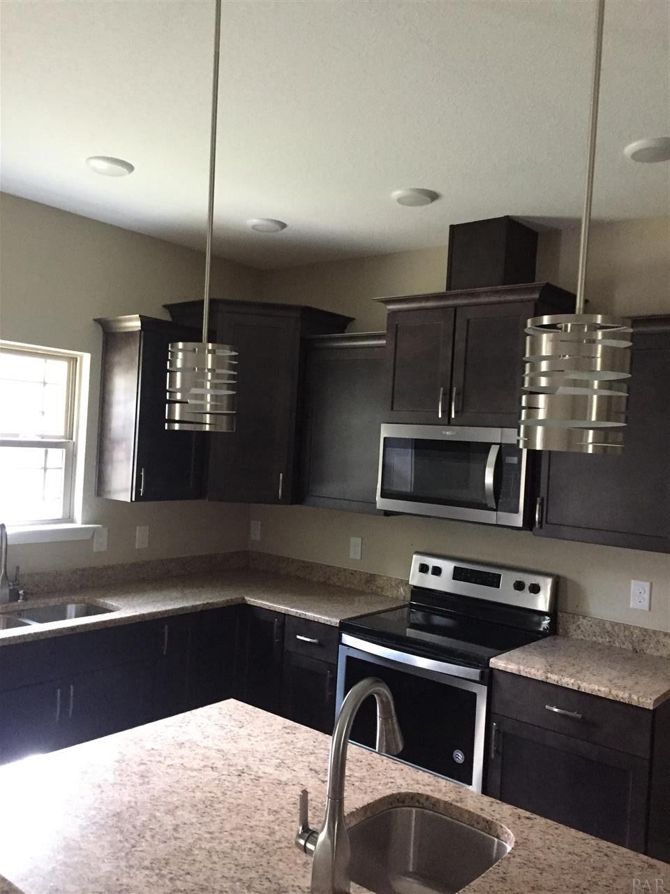 7153 Springhill Road Milton, FL 32570 - Photo 11 of 48 Color Options based on Construction Stage