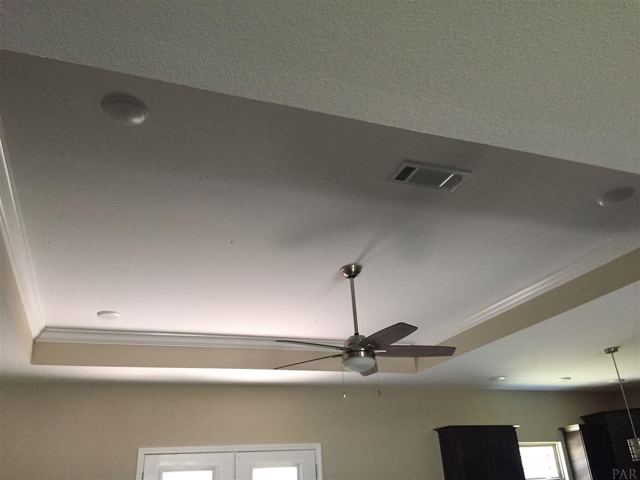 7153 Springhill Road Milton, FL 32570 - Photo 45 of 48 BOX TREY CEILING IN GREAT ROOM