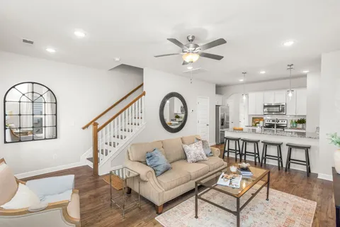 $288,000 | 2804 Sonoma Way, Columbia, TN 38401