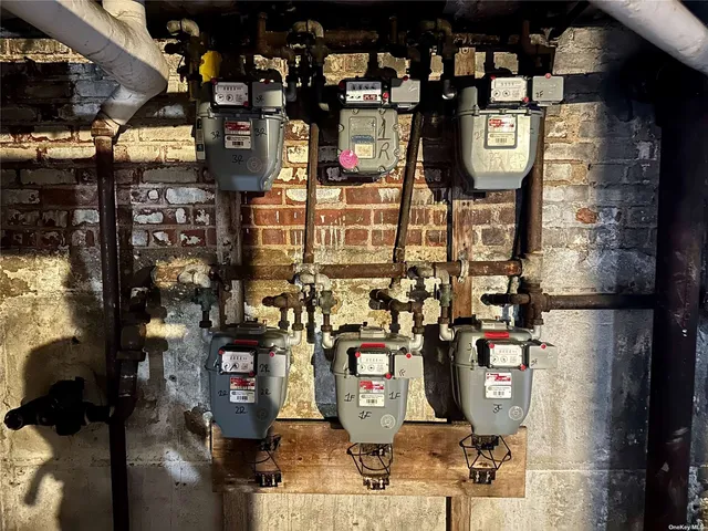 $1,898,000 | 34-35 30th Street | Astoria