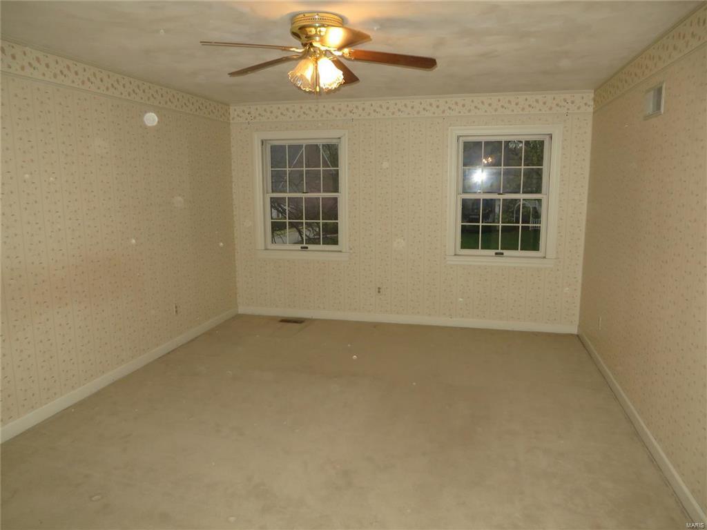 18 Pond Way Godfrey, IL 62002 - Photo 15 of 29 Gallery Image 15