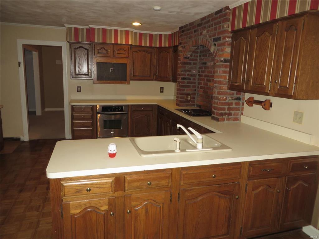 18 Pond Way Godfrey, IL 62002 - Photo 7 of 29 Gallery Image 7