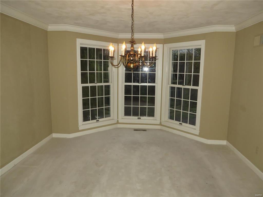 18 Pond Way Godfrey, IL 62002 - Photo 9 of 29 Gallery Image 9