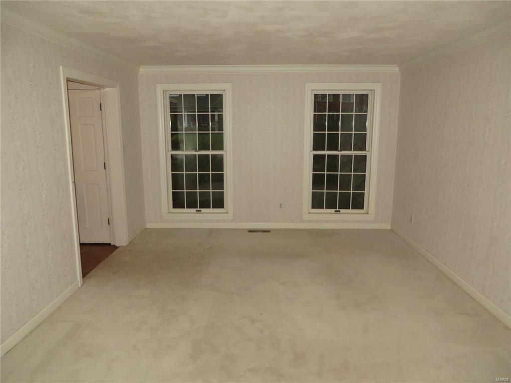 18 Pond Way Godfrey, IL 62002 - Photo 10 of 29 Gallery Image 10