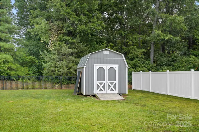 $555,000 | 3719 Lenox Lane, Denver, NC 28037